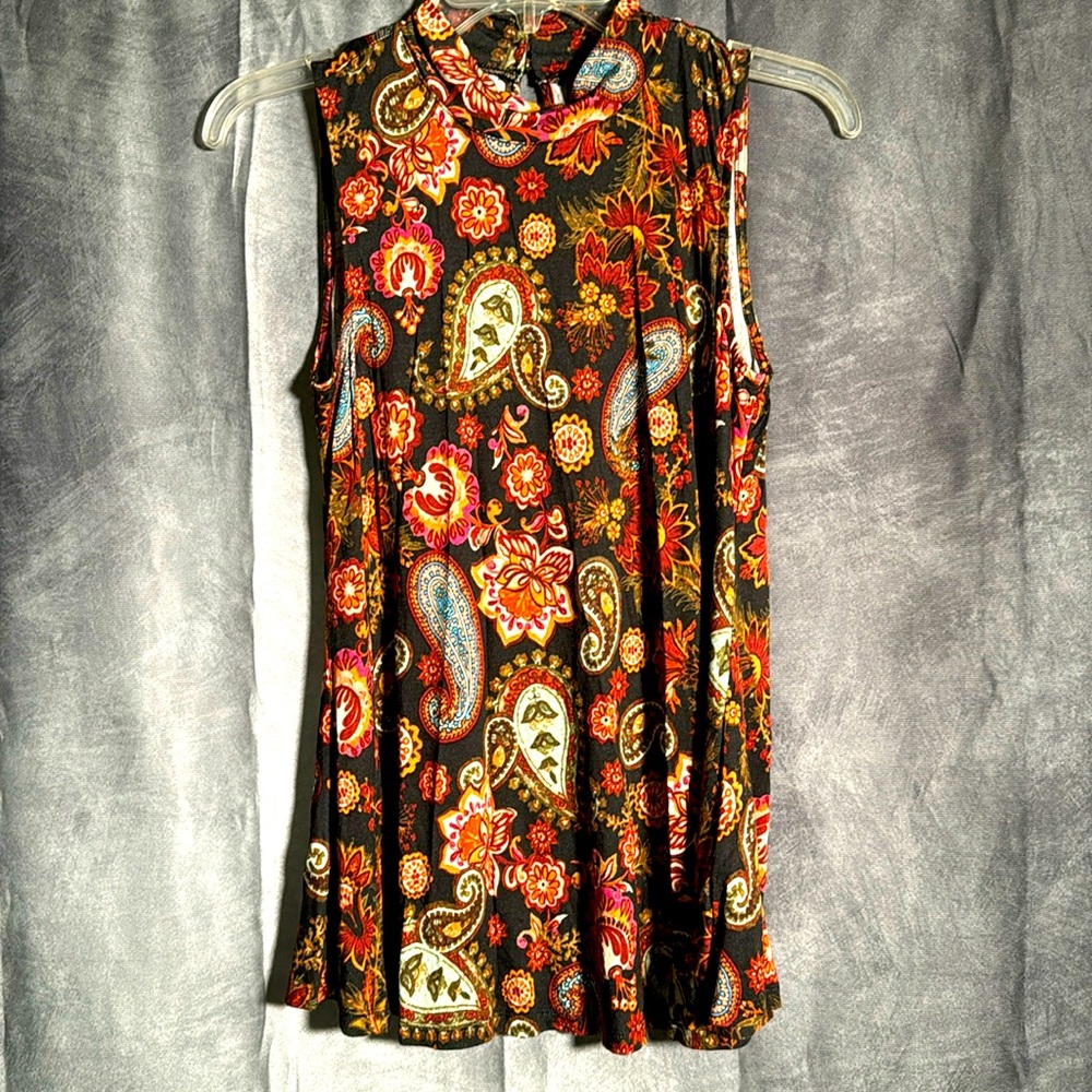 Cupio high neck blouse.